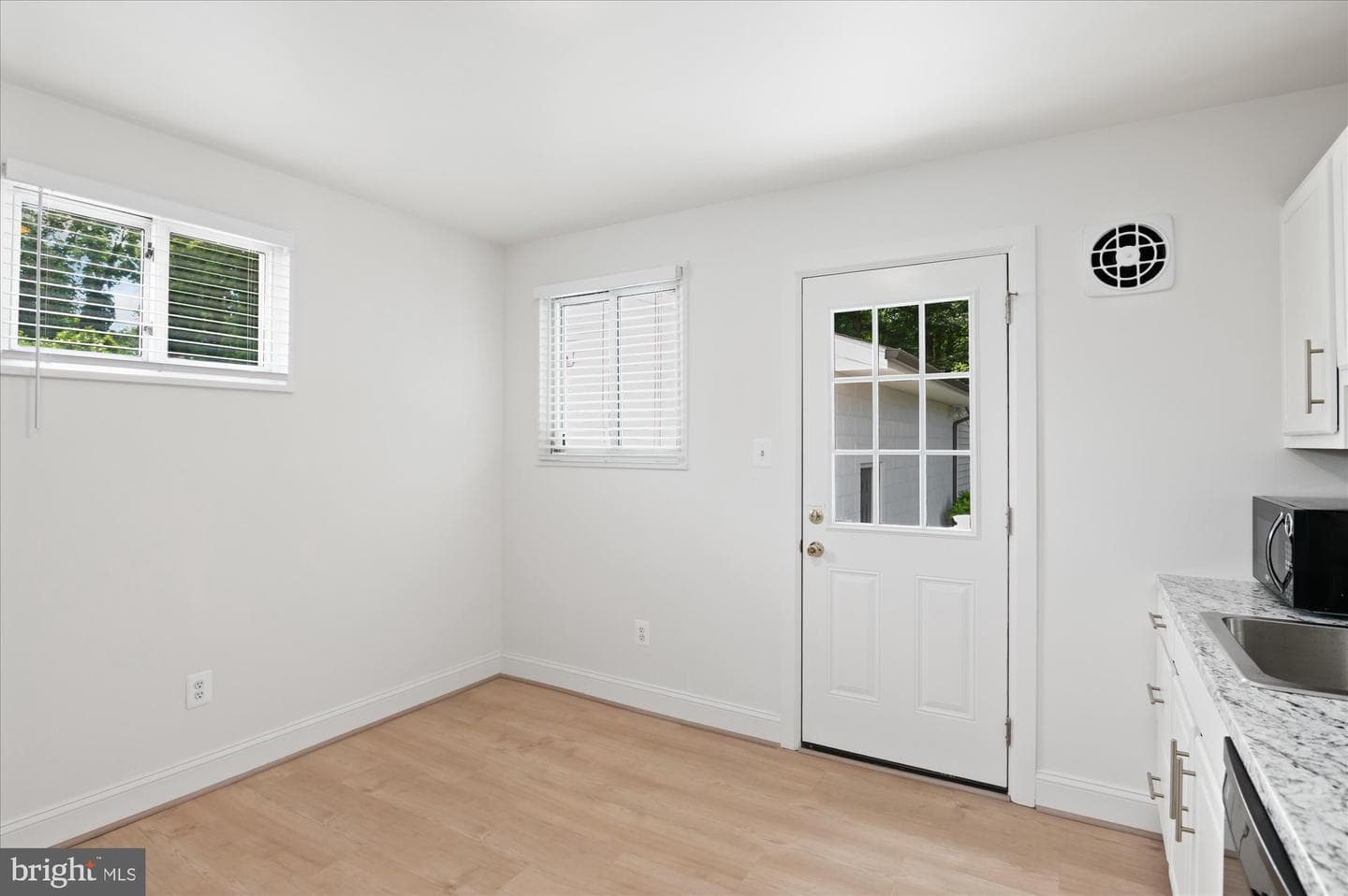 11414 Schuylkill Road photo 11