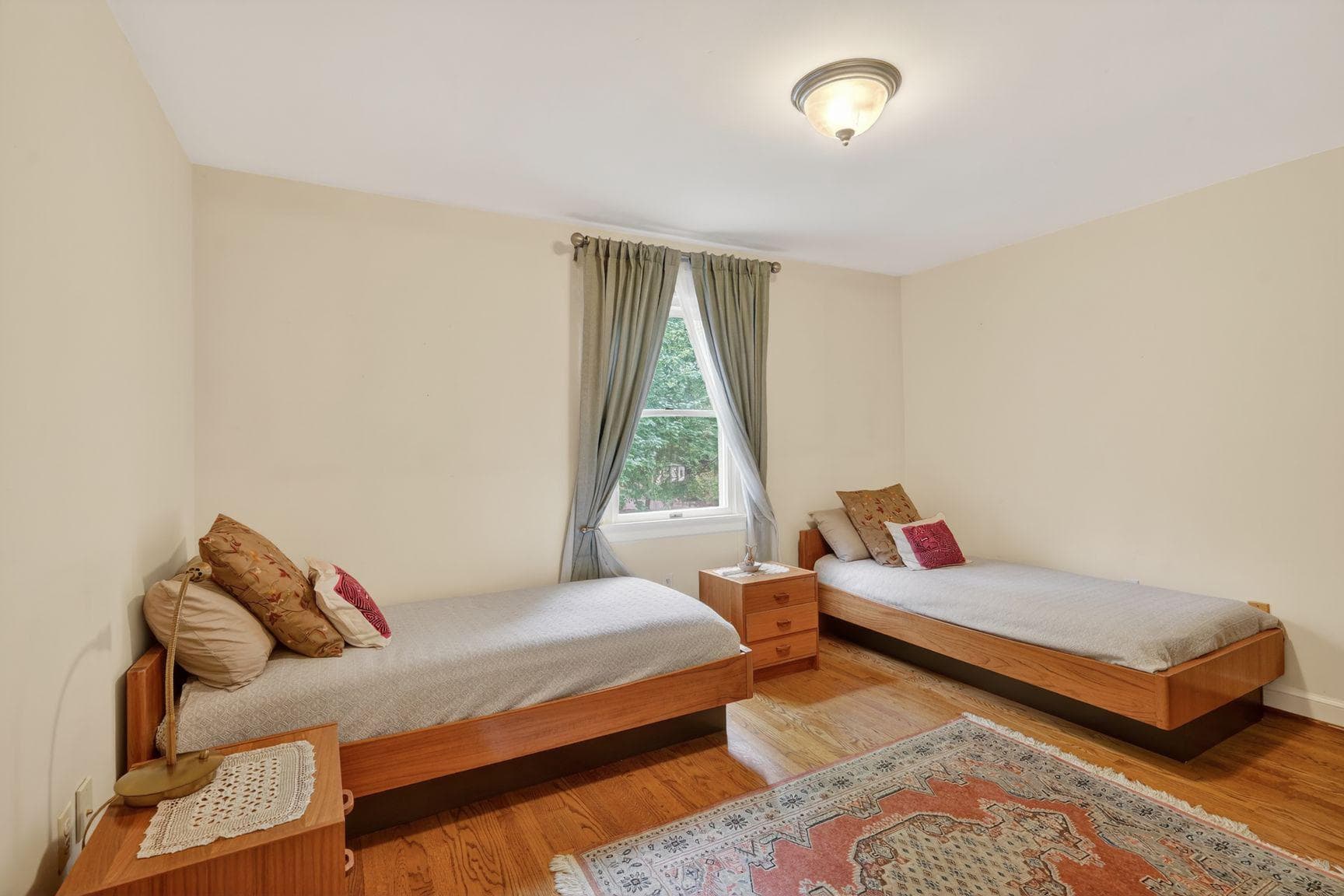 13600 Valley Drive photo 34