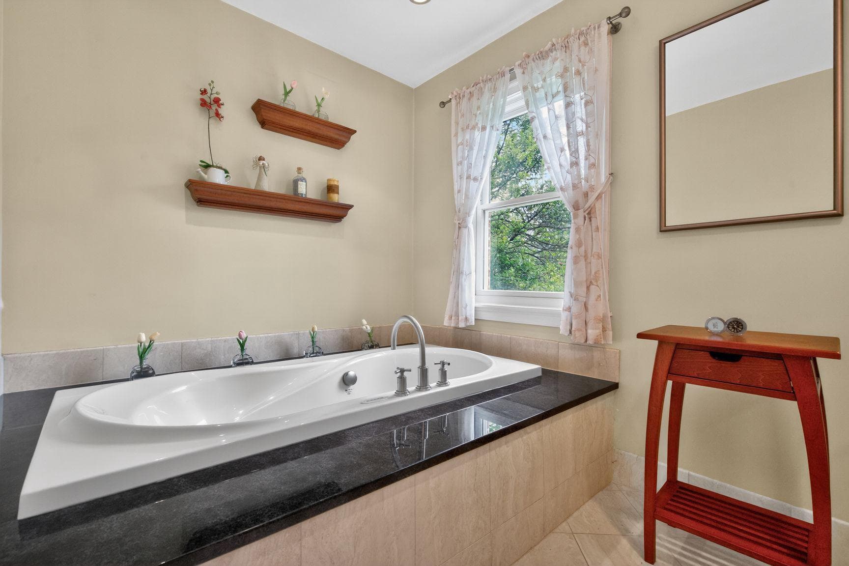 13600 Valley Drive photo 38