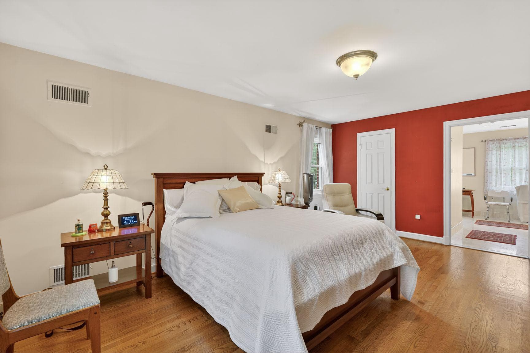 13600 Valley Drive photo 42