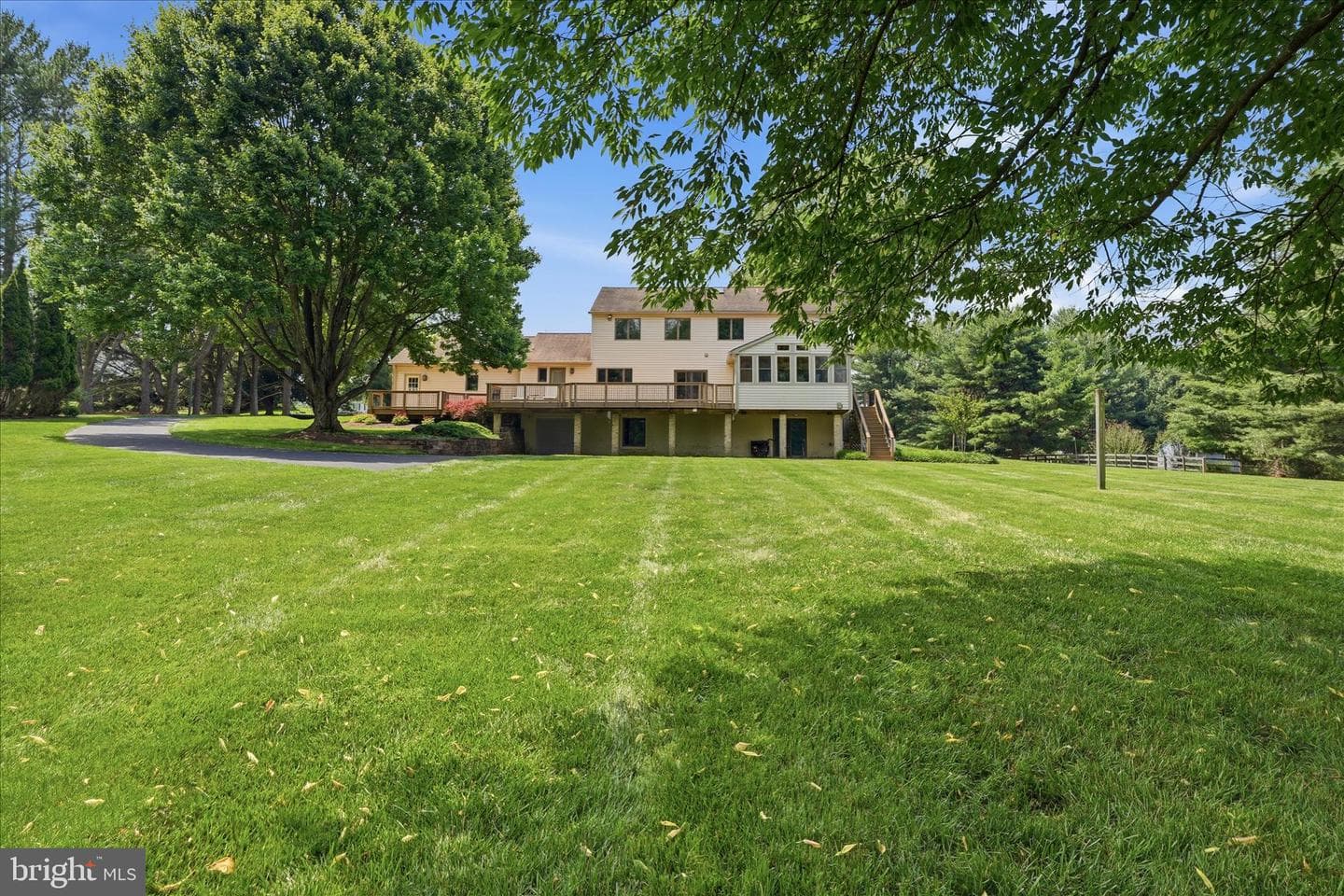 10025 Blue Banner Dr photo 53