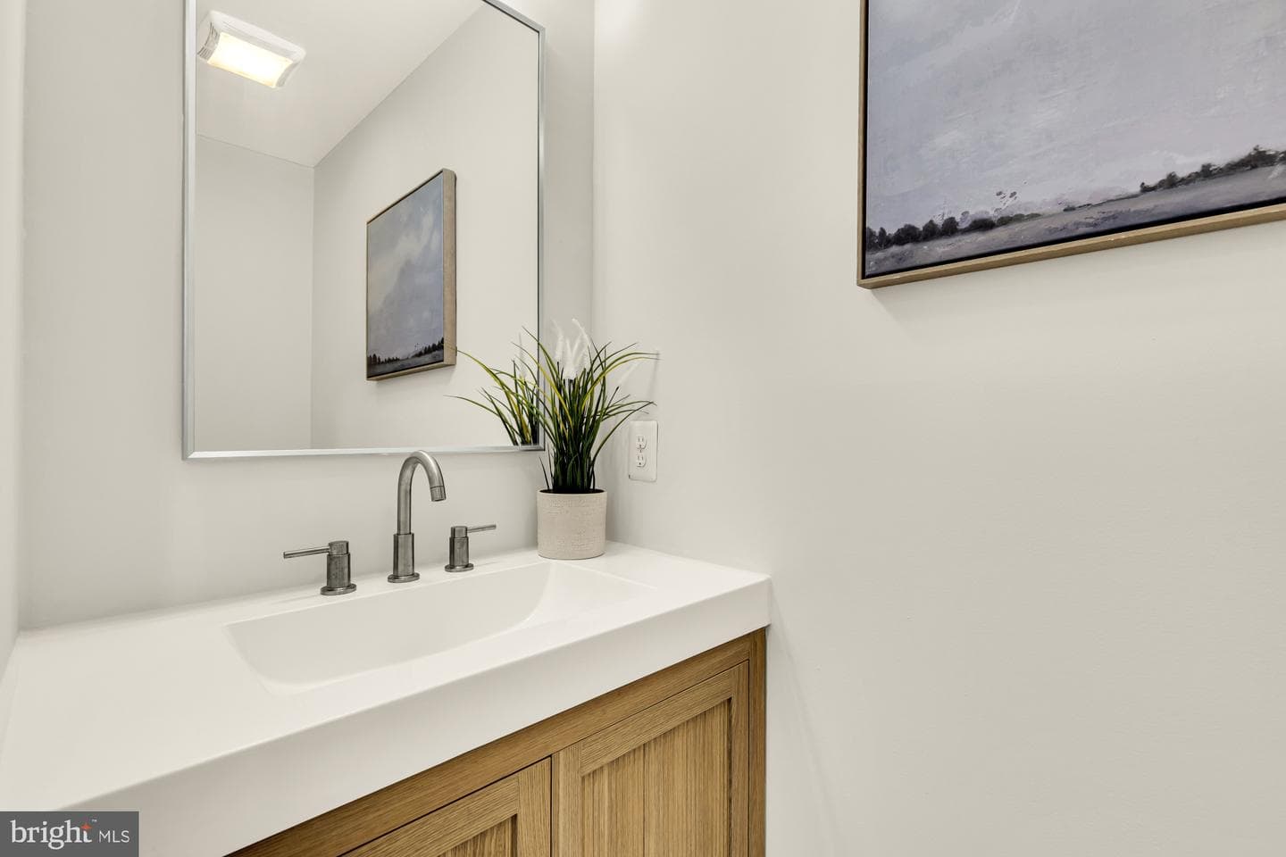 8 Sangamore Court photo 14