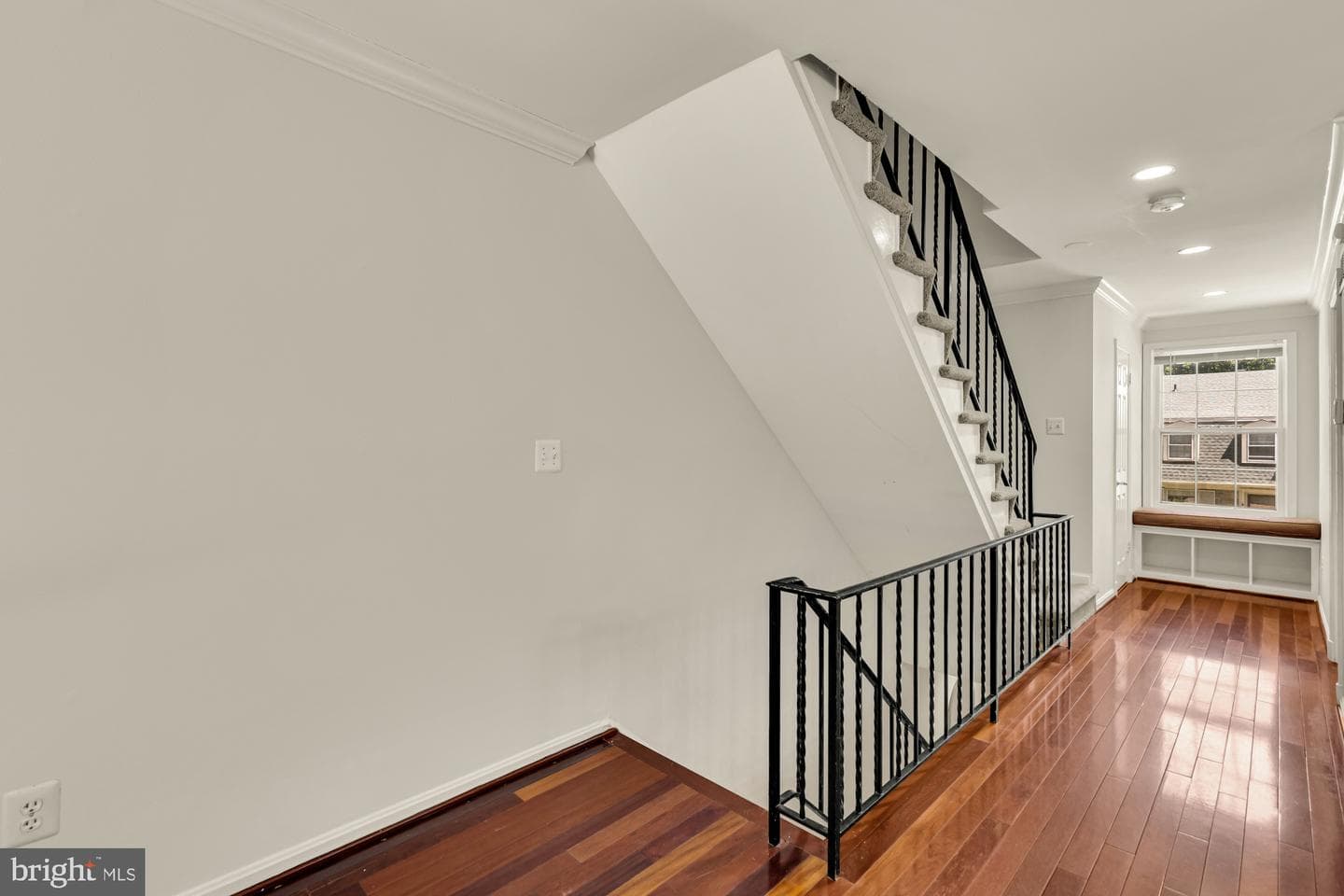 8 Sangamore Court photo 16