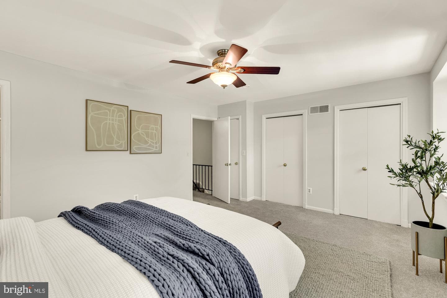 8 Sangamore Court photo 18