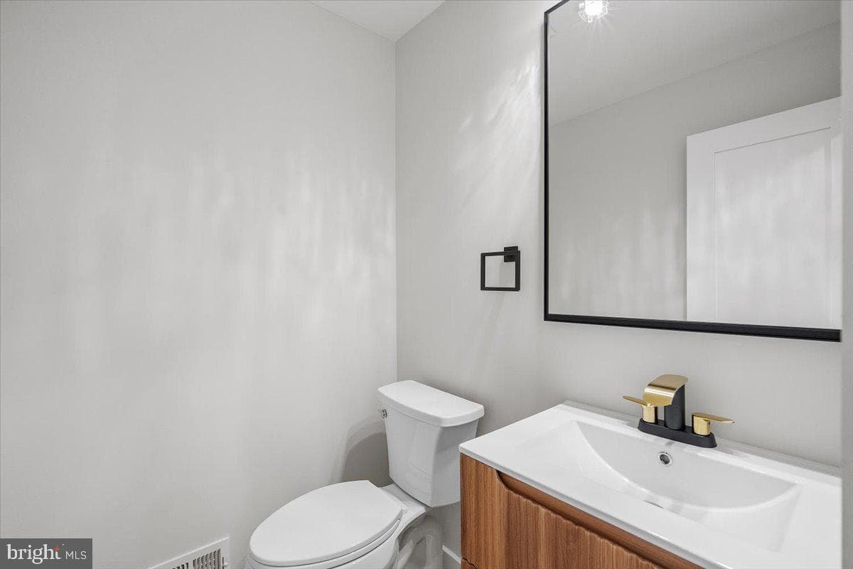 13000 Country Ridge Drive photo 16
