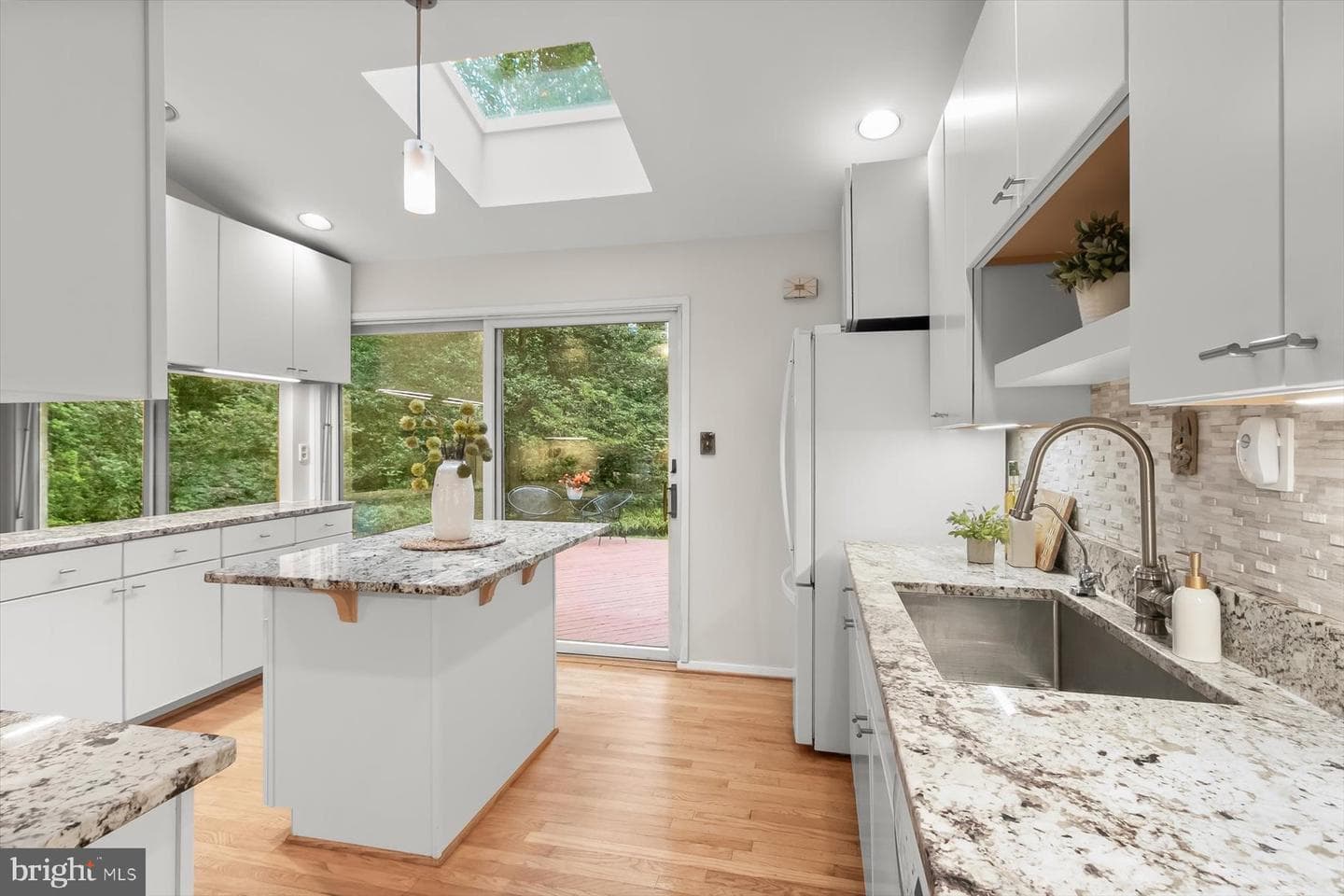 8108 Hamilton Spring Road photo 14
