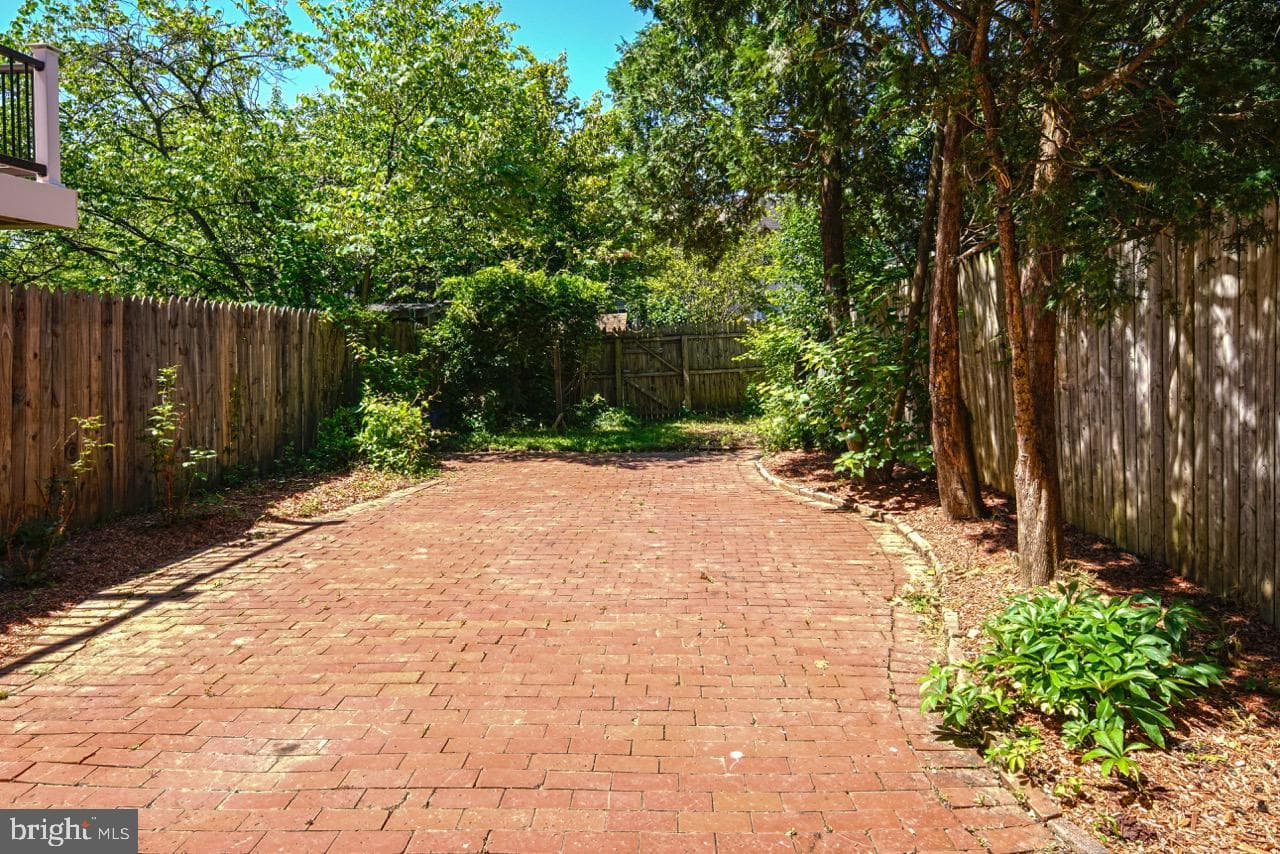 13104 Dairymaid Drive photo 27