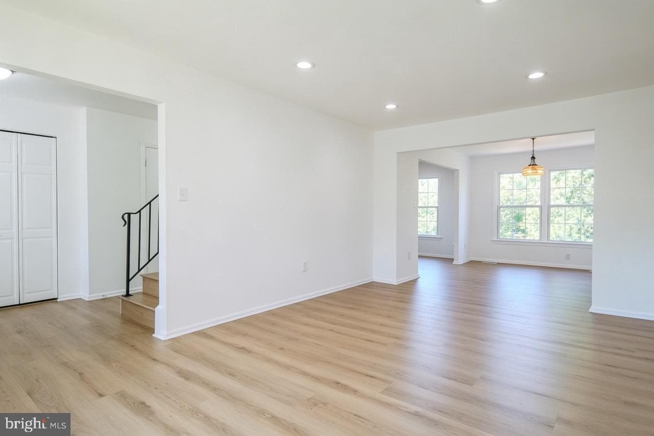 13104 Dairymaid Drive photo 4