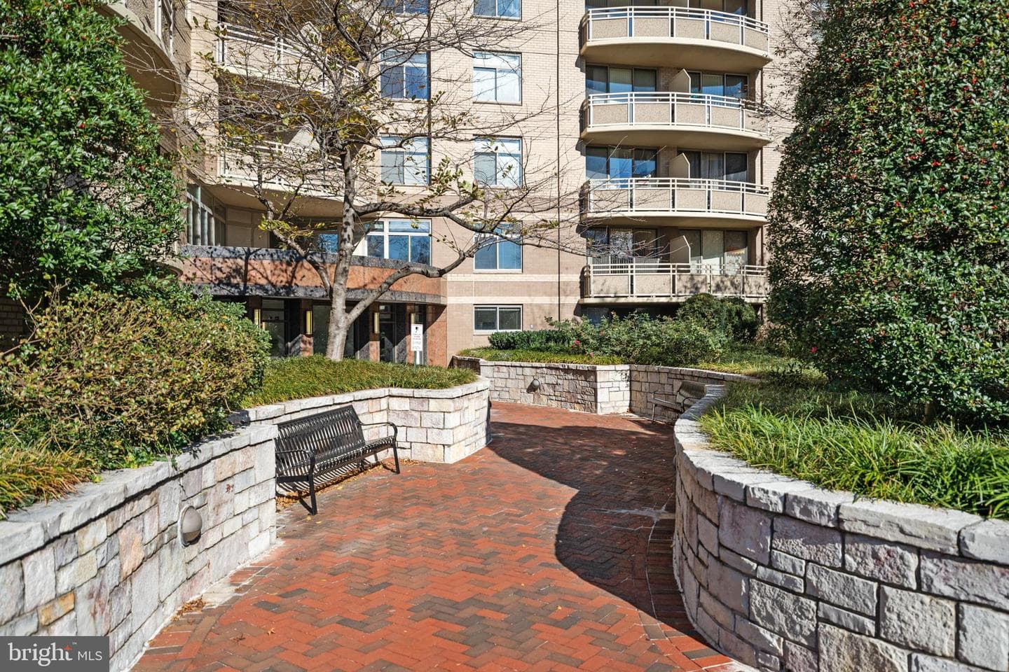 7111 Woodmont Avenue #709 photo 52