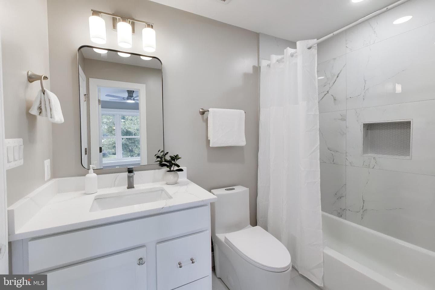 6410 Winnepeg Road photo 28