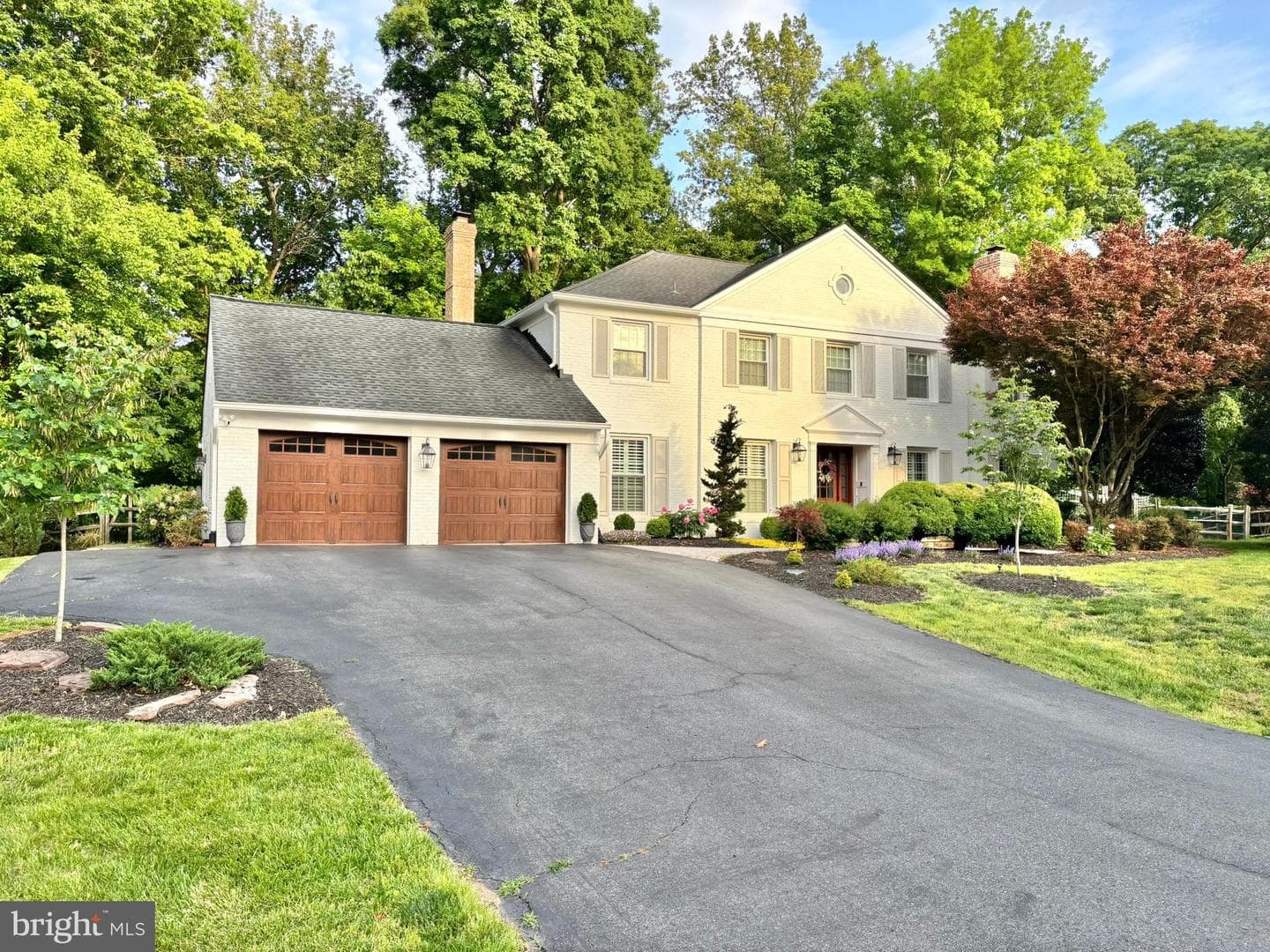8101 Buckspark Lane E photo 2