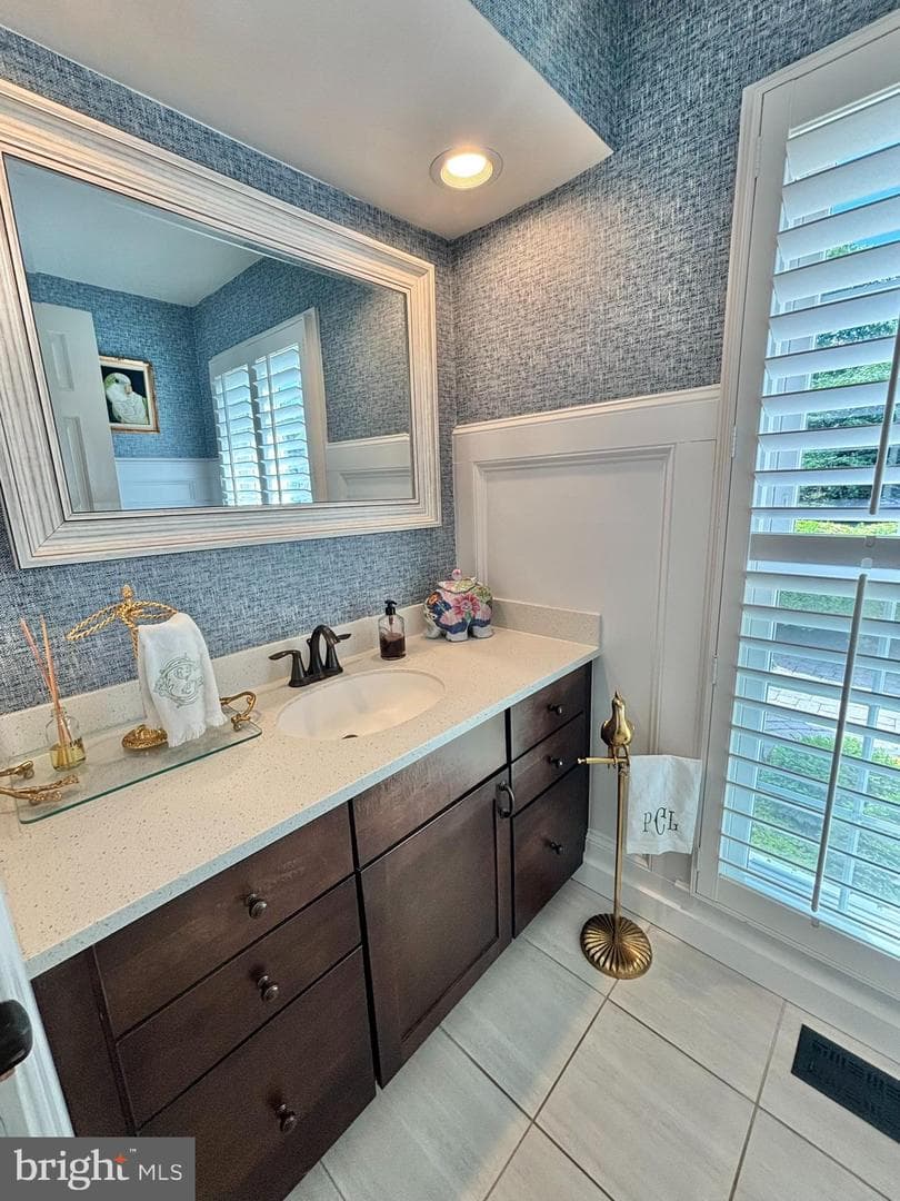8101 Buckspark Lane E photo 30