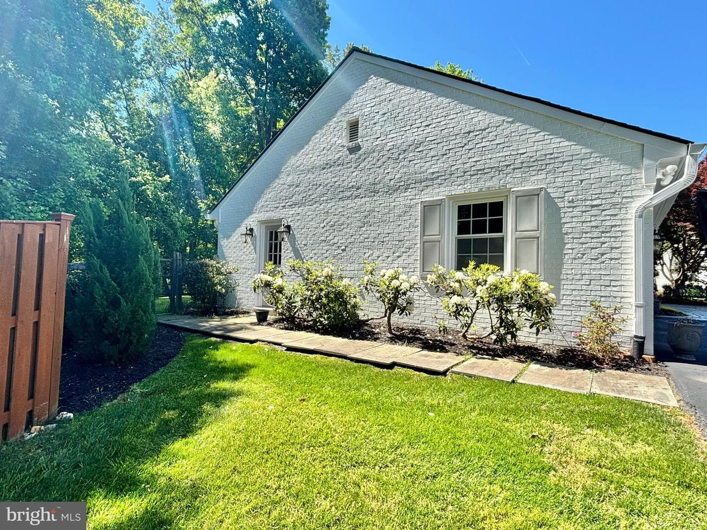 8101 Buckspark Lane E photo 5