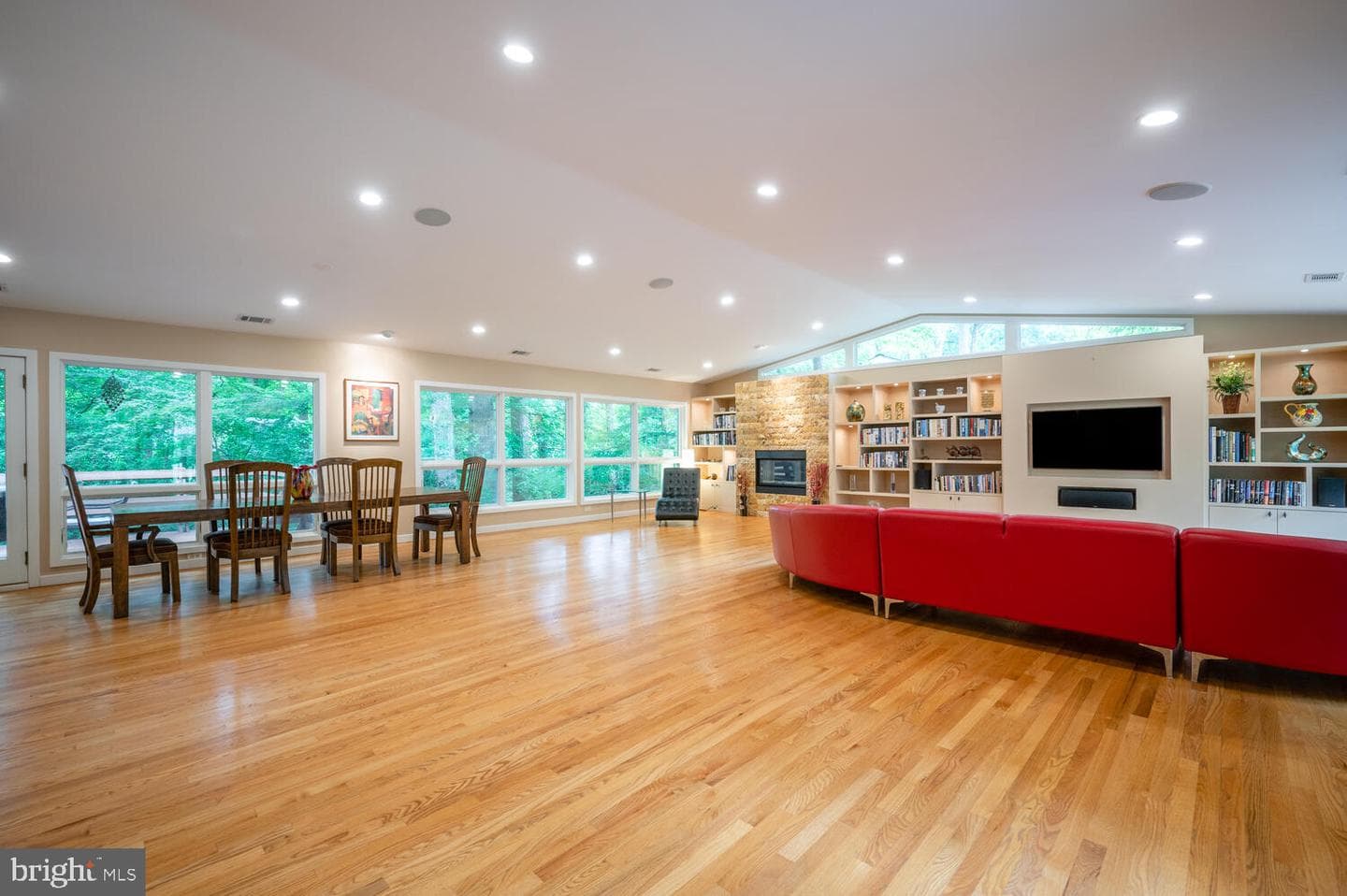 8313 Still Spring Court photo 5