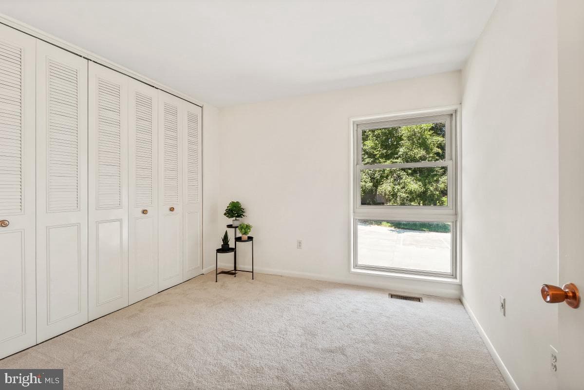 3374 Chiswick Court #56-2d photo 5