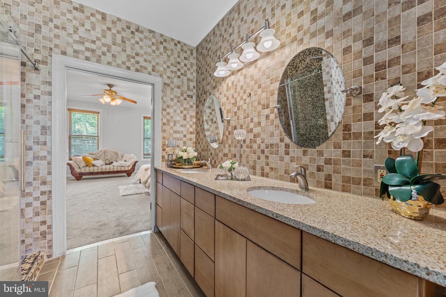 11906 Claridge Road photo 16