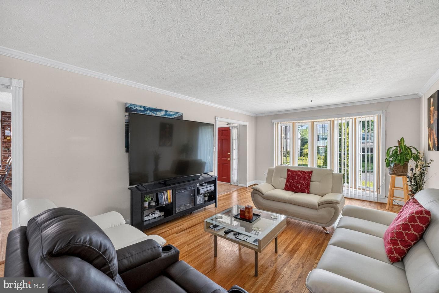 2311 Coleridge Drive photo 5