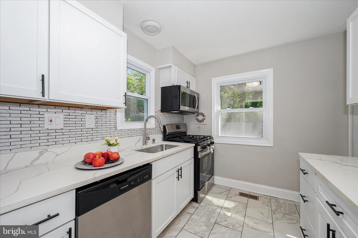 10607 Lilac Place photo 13