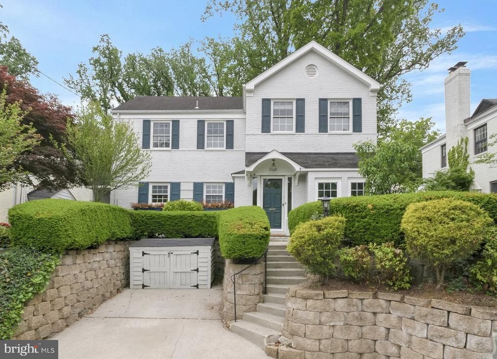 5714 Huntington Parkway