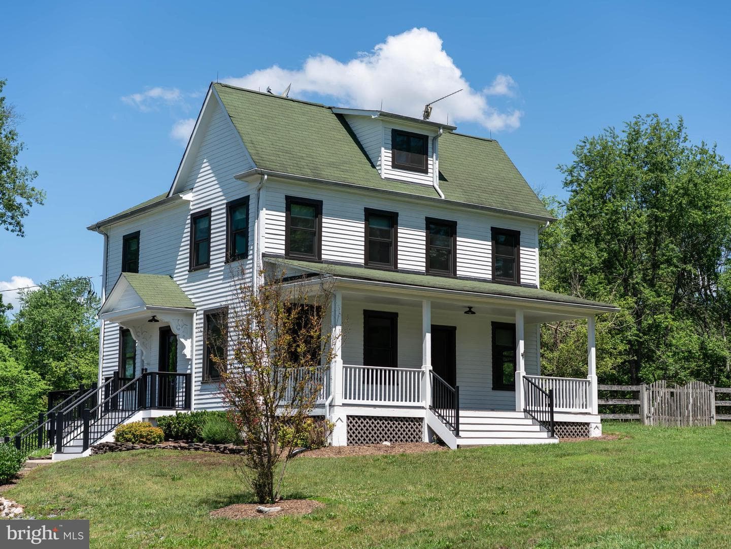 22310 Dickerson Road photo 5
