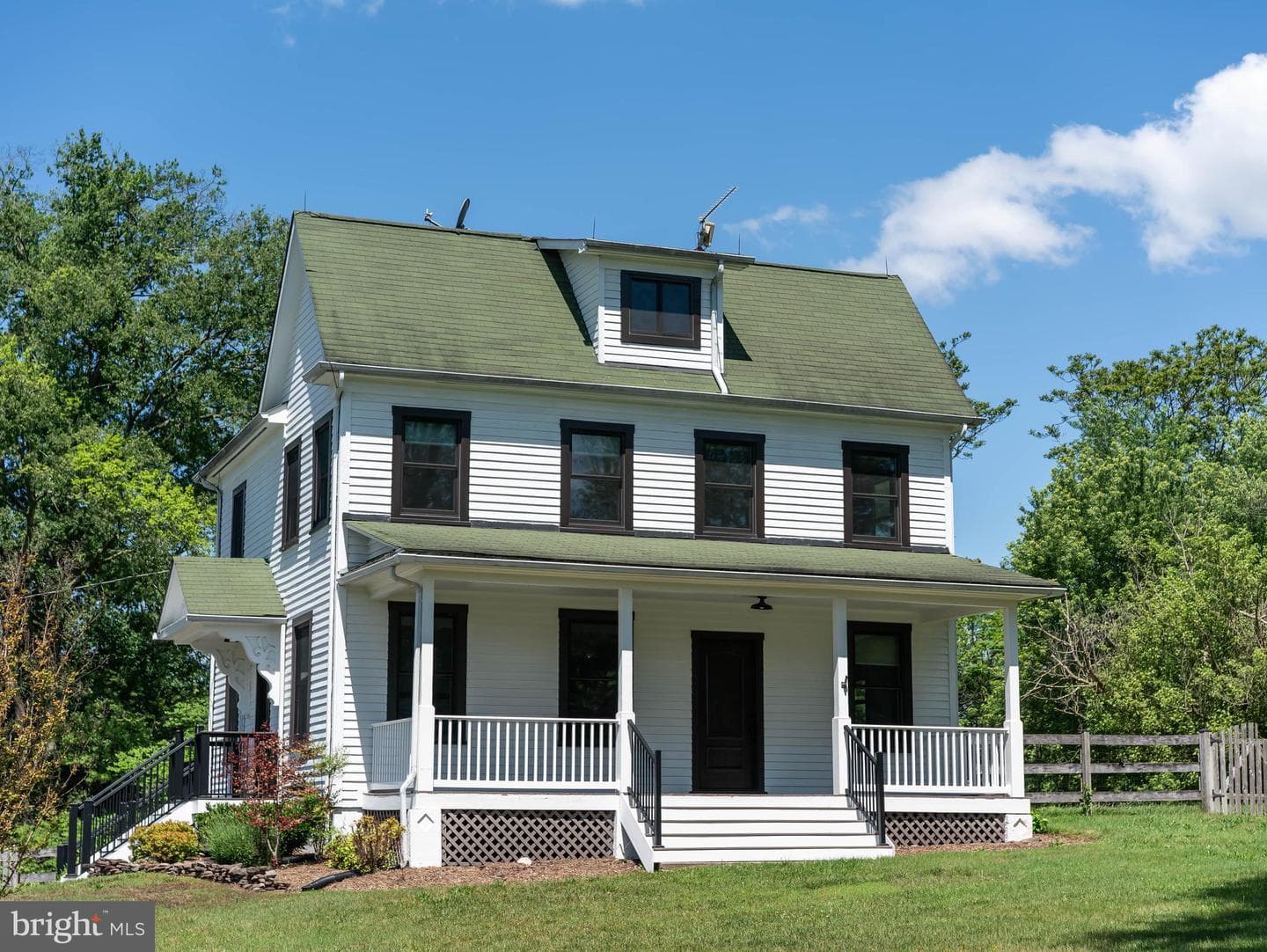 22310 Dickerson Road photo 6