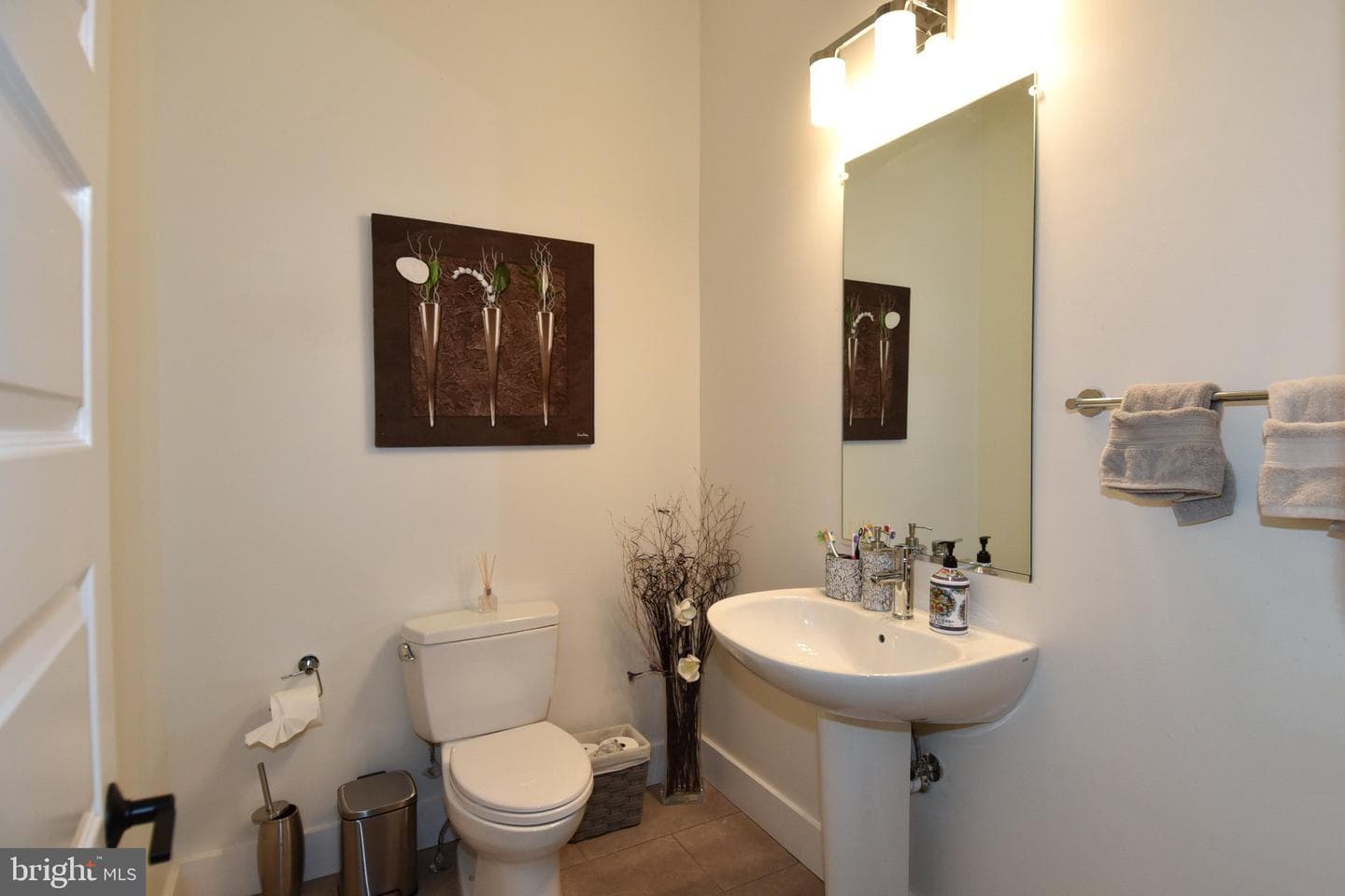 5802 Wilmett Rd photo 70