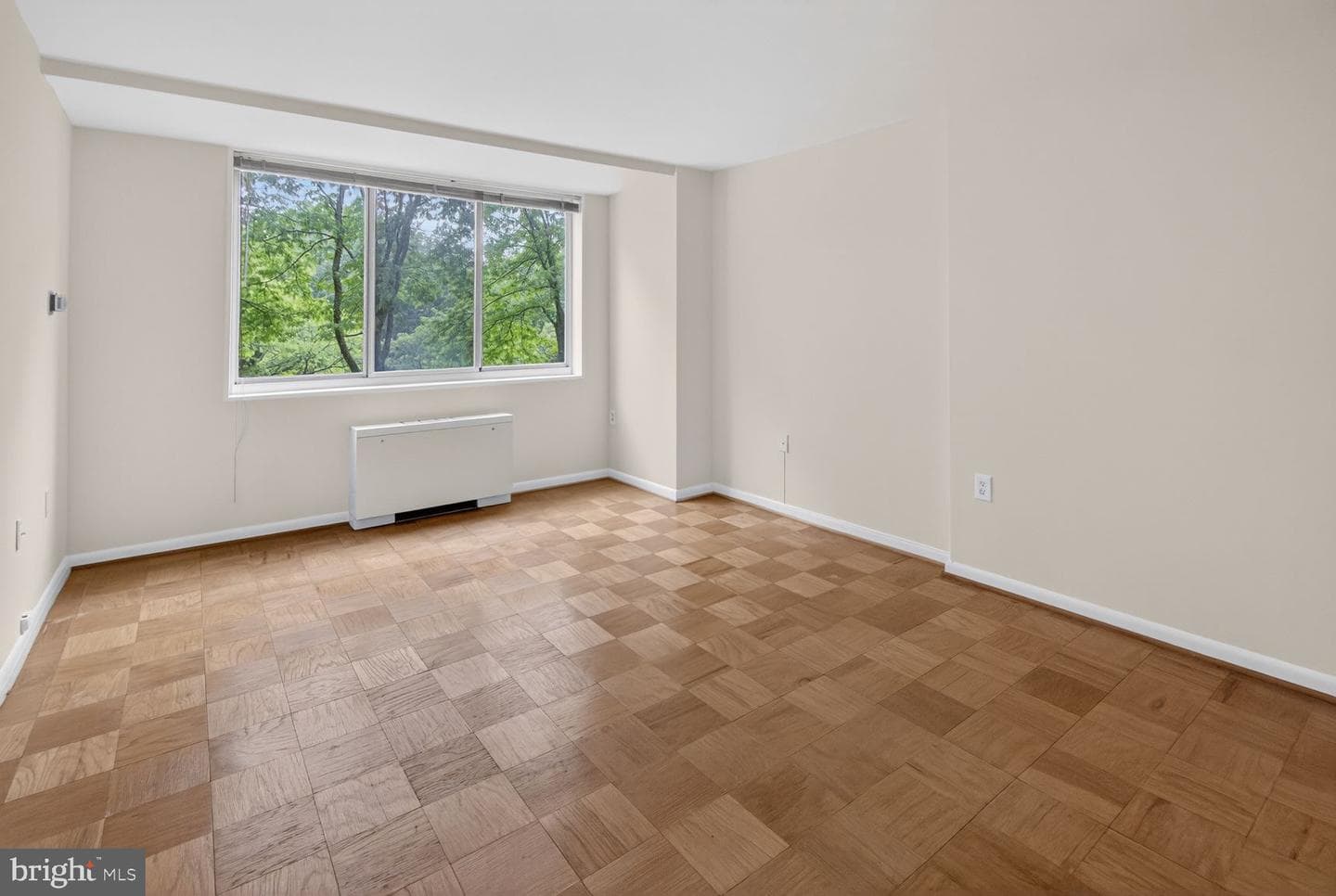 10401 Grosvenor Place #406 photo 10