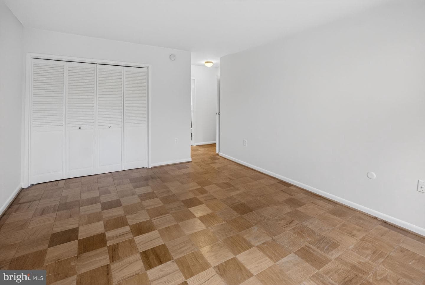 10401 Grosvenor Place #406 photo 11