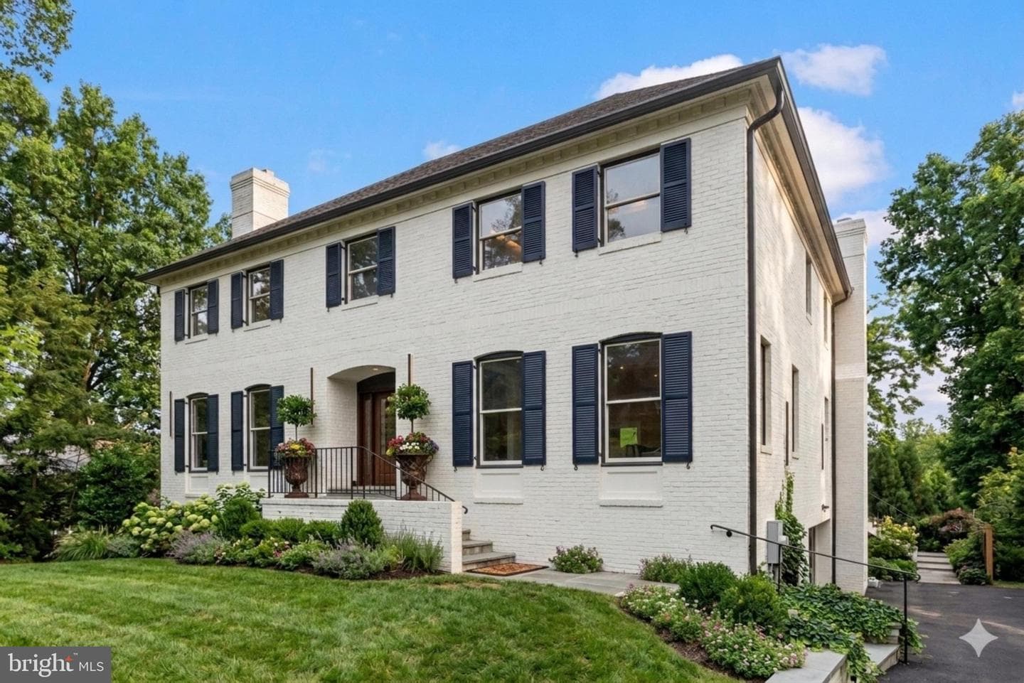 6002 Onondaga Road