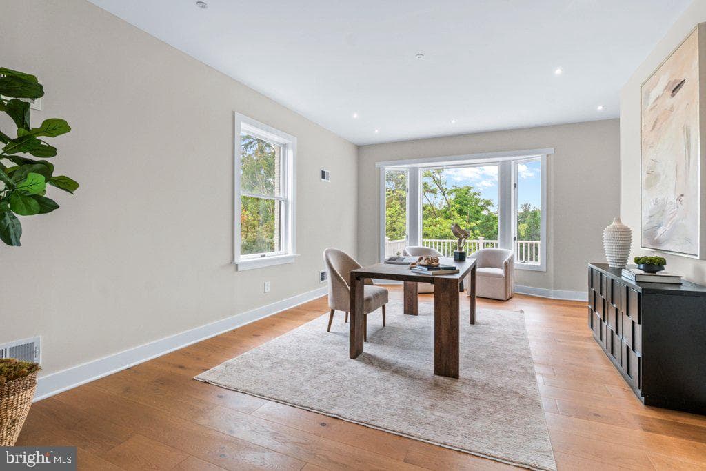 6002 Onondaga Road photo 32