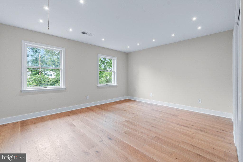 6002 Onondaga Road photo 55