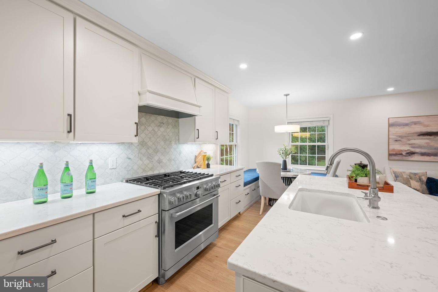 403 E Melbourne Avenue photo 8