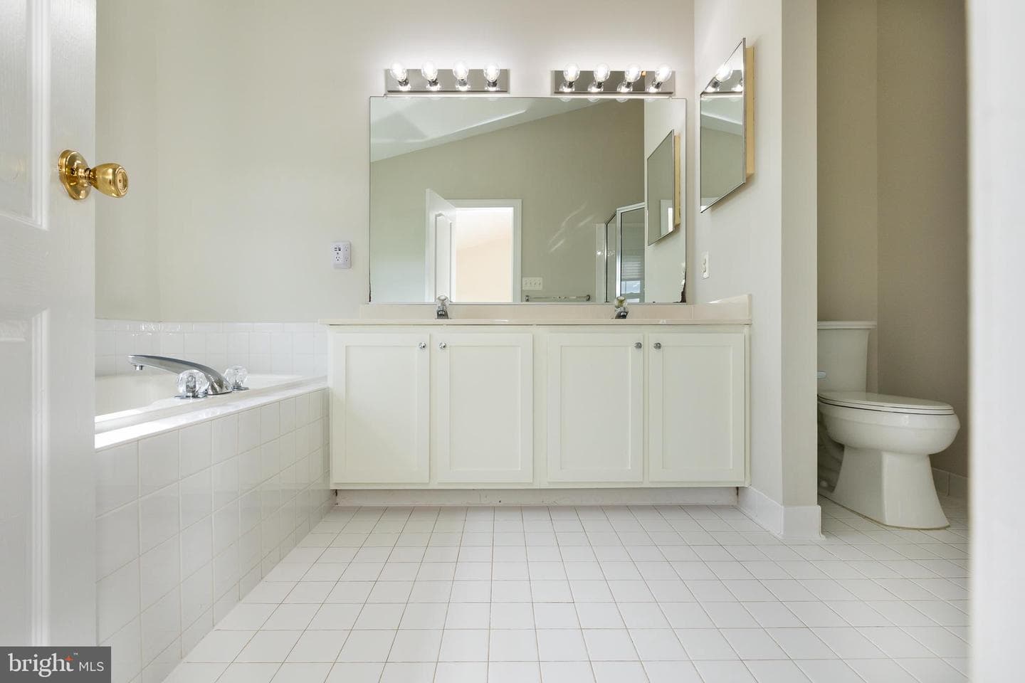 584 Orchard Ridge Drive #200 photo 42