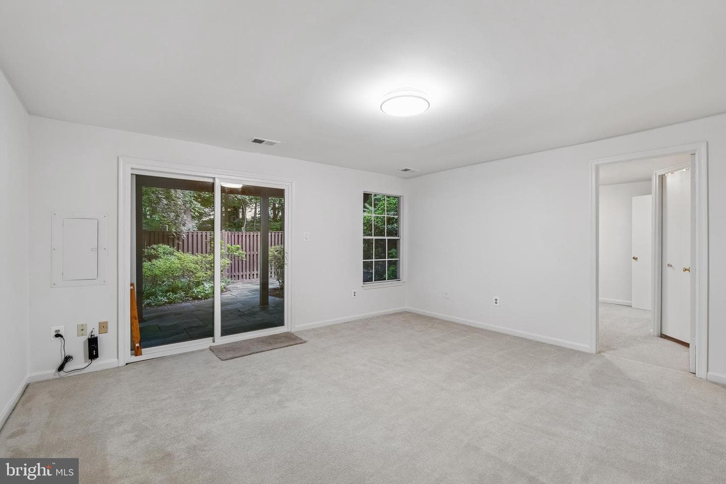 2 Tivoli Lake Court photo 31