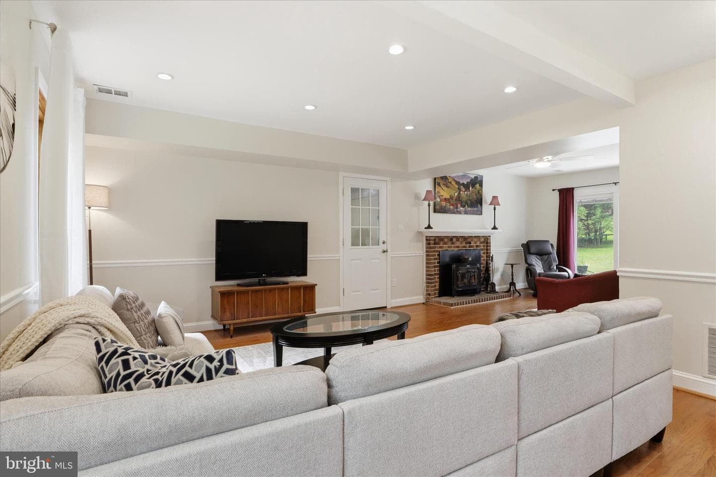 6939 Wick Lane photo 17