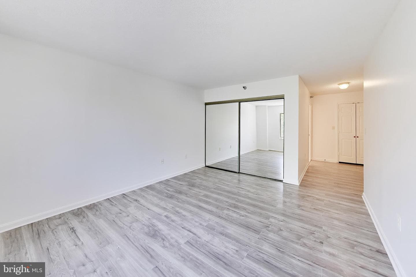 14805 Pennfield Circle #412 photo 23