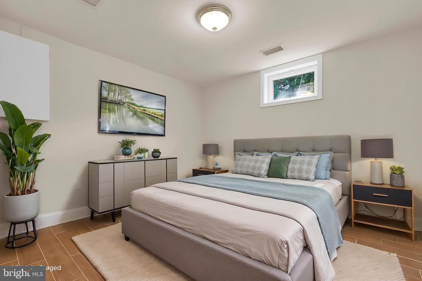 10307 Insley Street photo 18