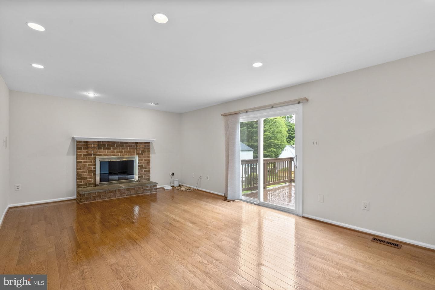 1119 Halesworth Drive photo 14