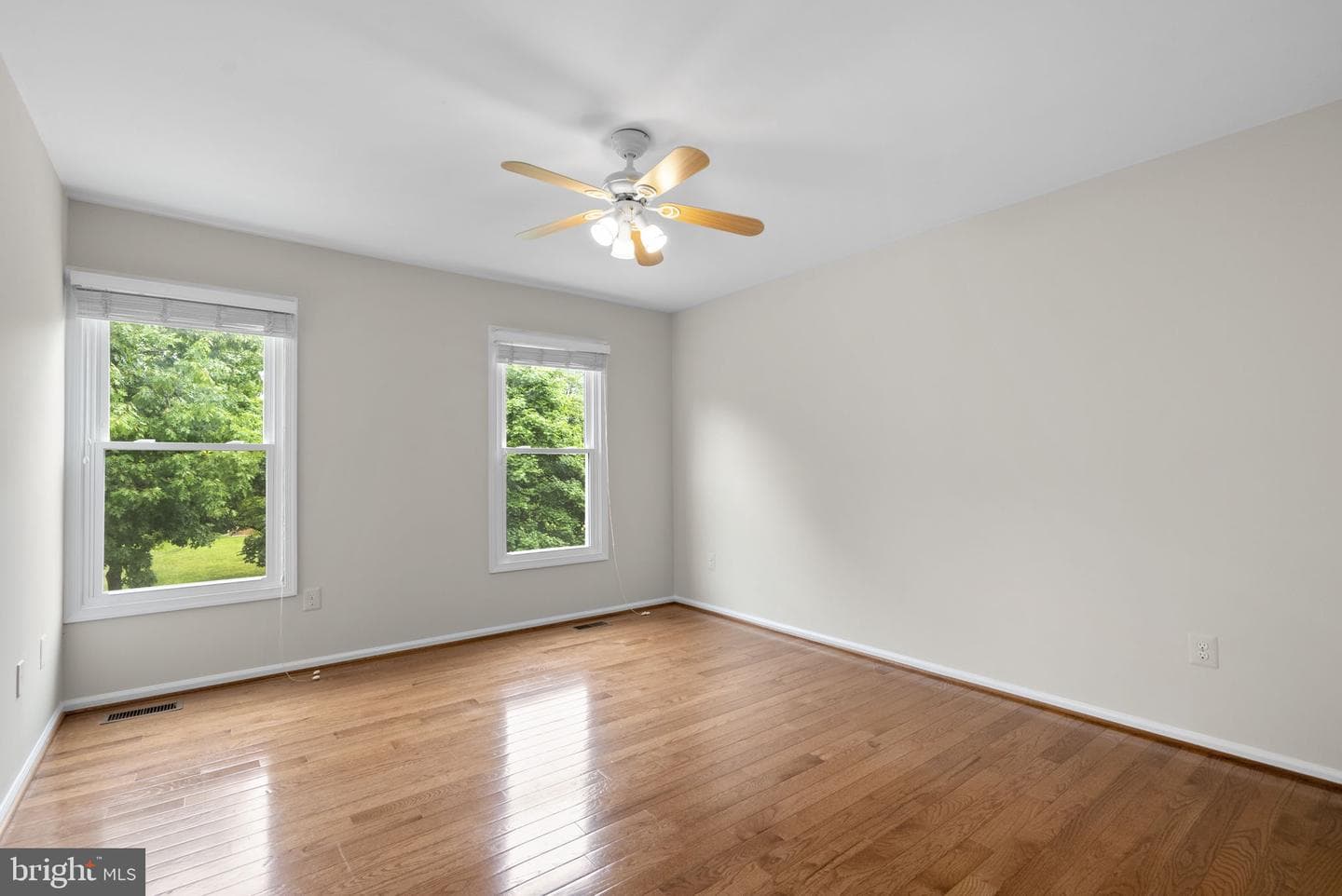 1119 Halesworth Drive photo 33