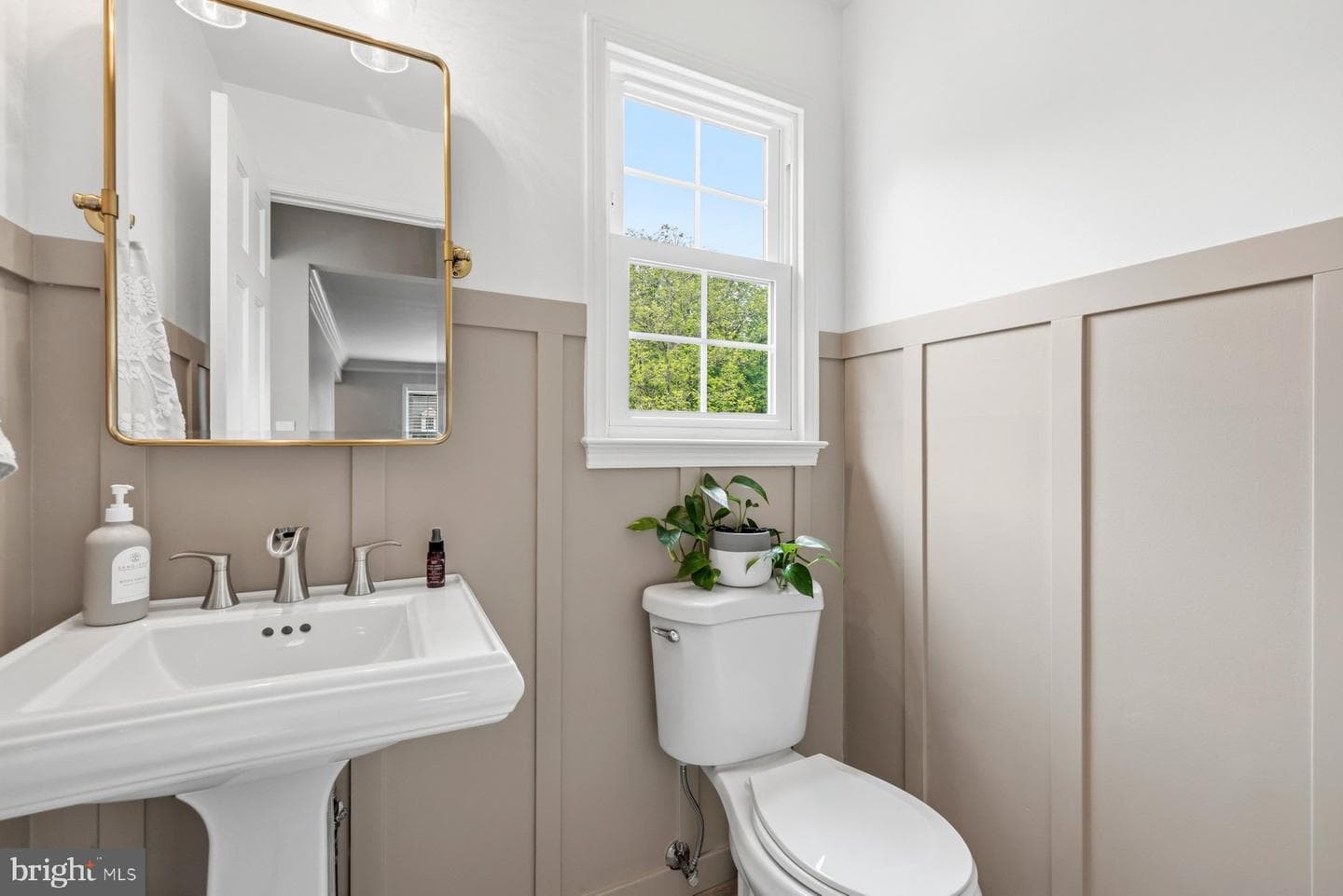 14212 Ansted Road photo 19
