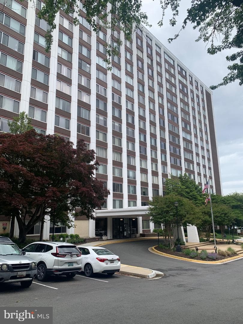 11801 Rockville Pike #709 photo 2