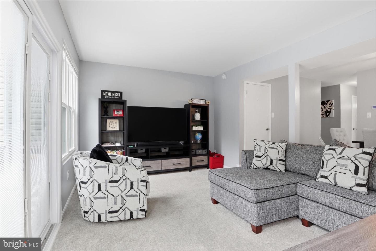 71 Kinsman View Circle photo 4