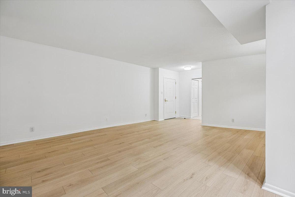 4601 N Park Avenue #210k photo 12