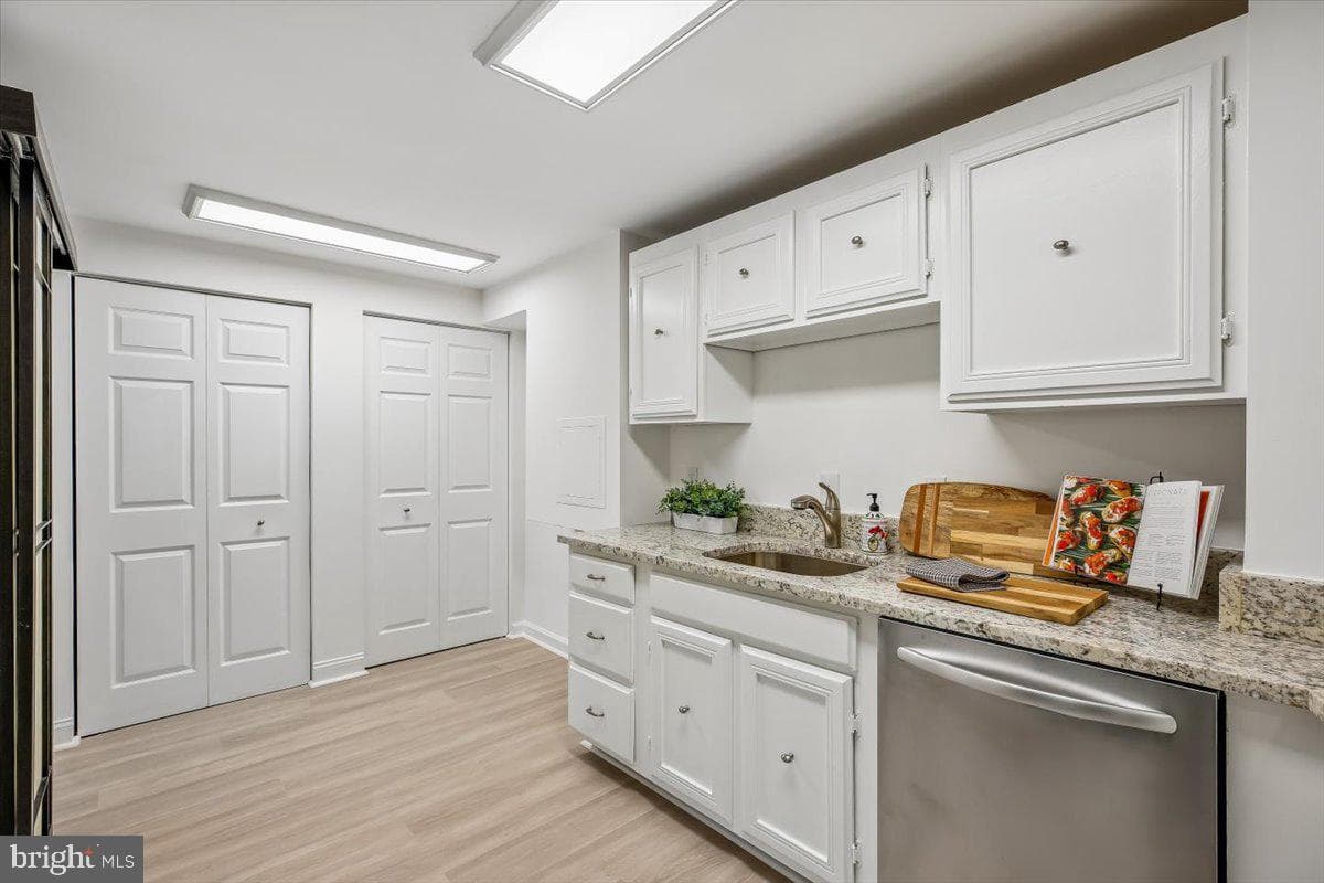 4601 N Park Avenue #210k photo 16