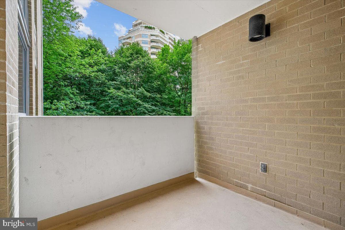 4601 N Park Avenue #210k photo 8