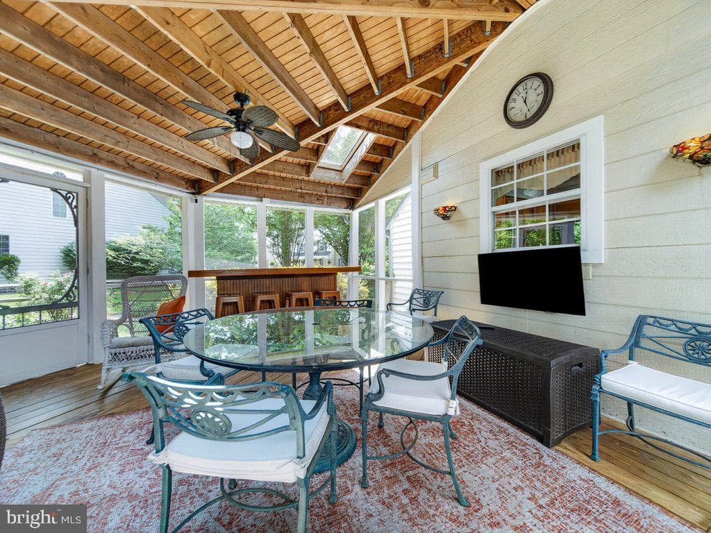 9413 Vineyard Haven Drive photo 18