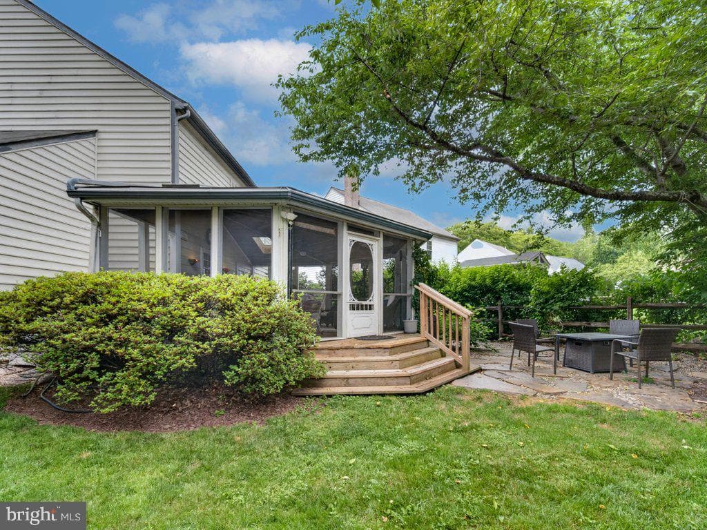 9413 Vineyard Haven Drive photo 4