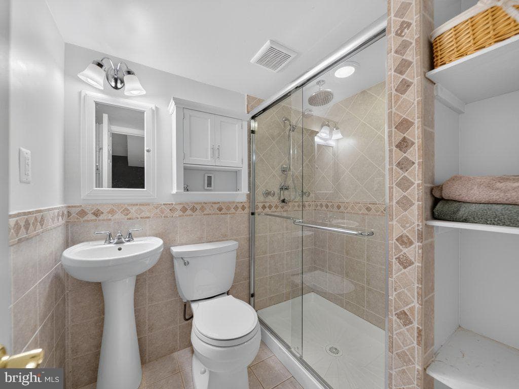 9413 Vineyard Haven Drive photo 54