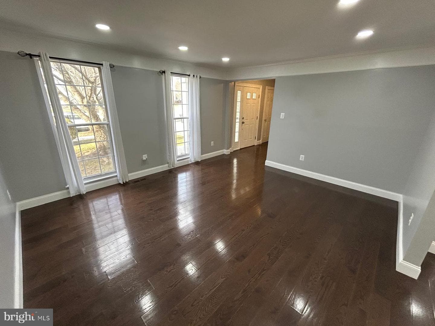 18527 Meadowland Terrace photo 4