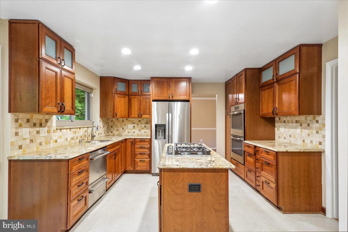 11704 Stonington Place photo 16